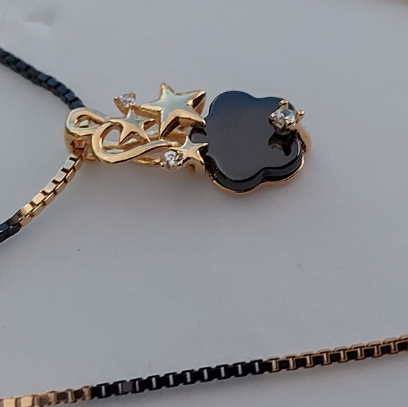 Ceramic Flower Pendant in Two Tone Necklace - Picture 4 of 6